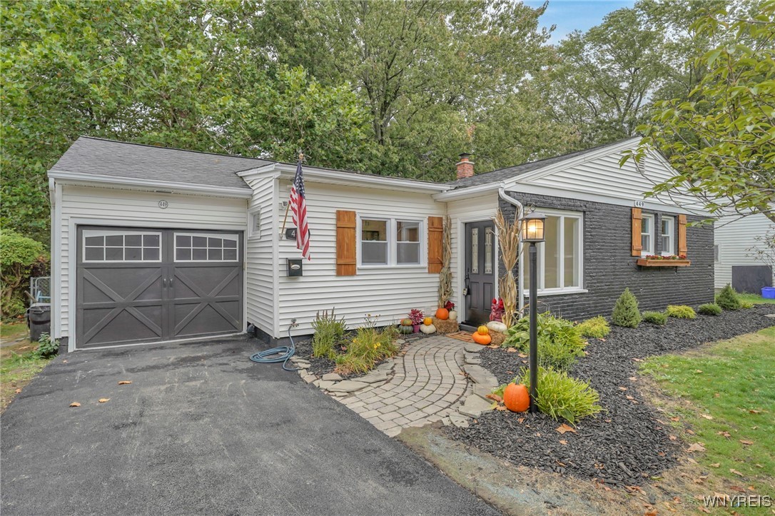 photo undefined: 449 Lakewood Parkway, Amherst NY 14226