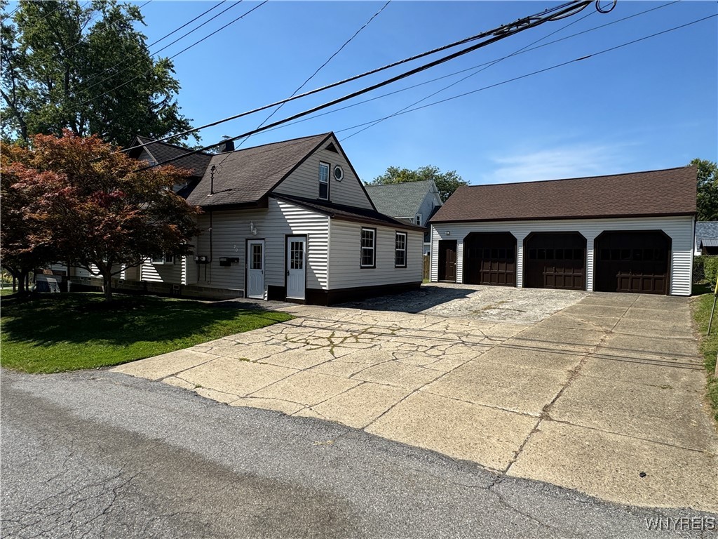 photo undefined: 20 East Avenue, West Seneca NY 14224