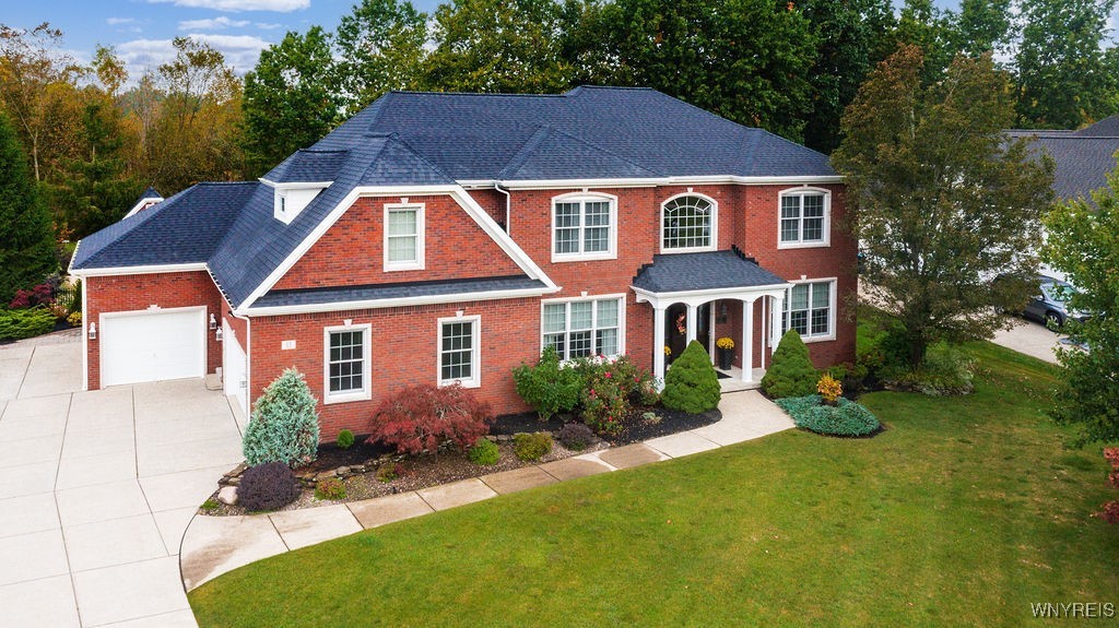 photo undefined: 81 Hidden Oaks Court, Grand Island NY 14072