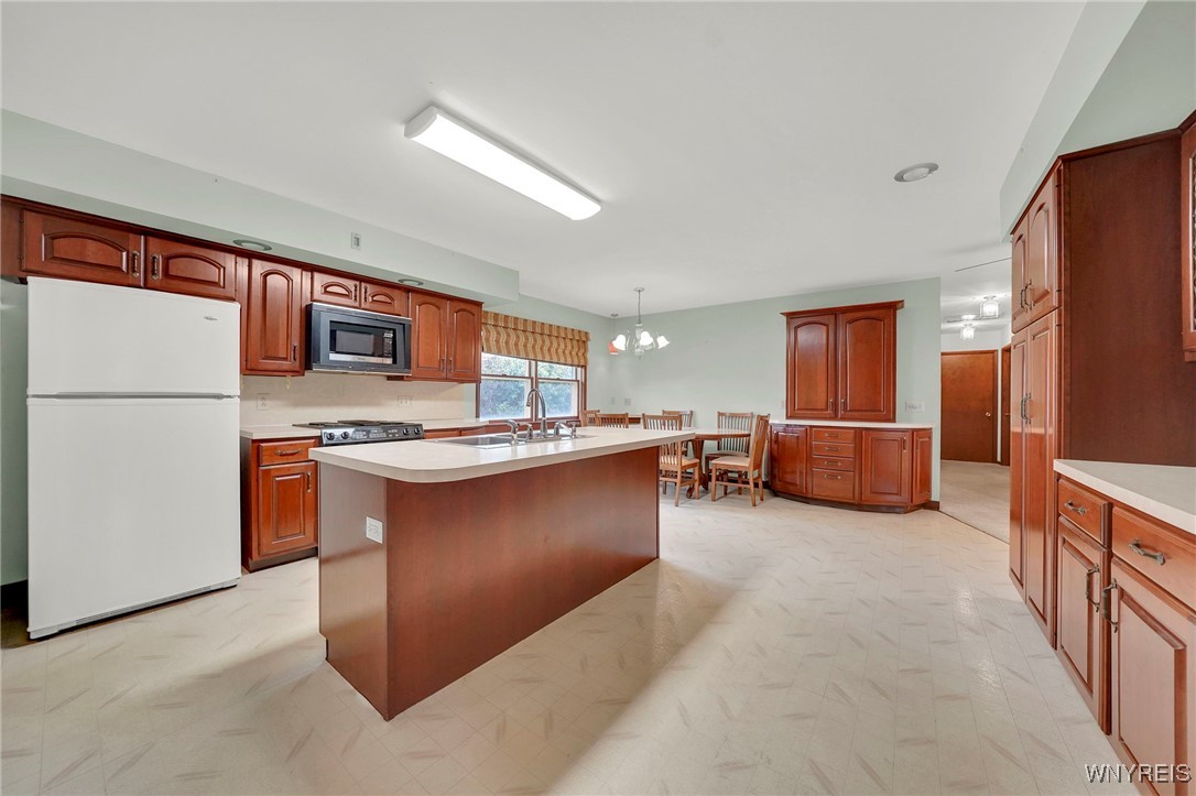 photo 4 : 6632 Albion Road, Oakfield NY 14125