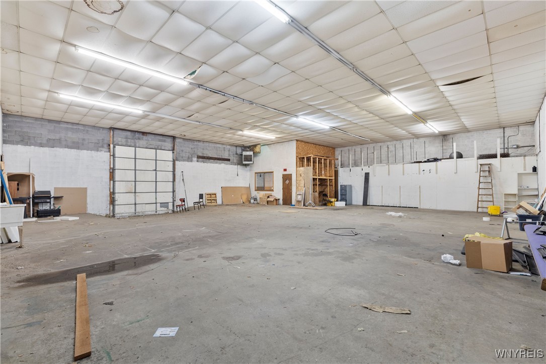 photo undefined: 2425 Hyde Park Boulevard, Niagara Falls NY 14305