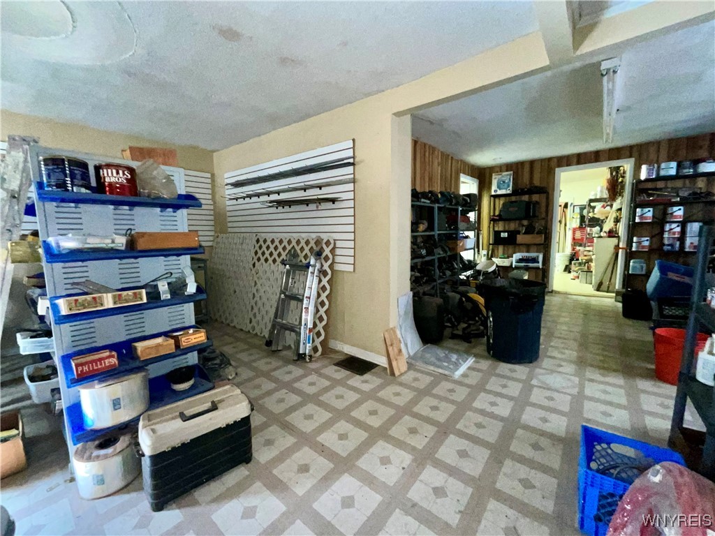 photo undefined: 318 Ferry Avenue, Niagara Falls NY 14301