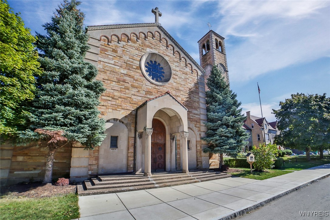 photo undefined: 450 Abbott Road, Buffalo NY 14220