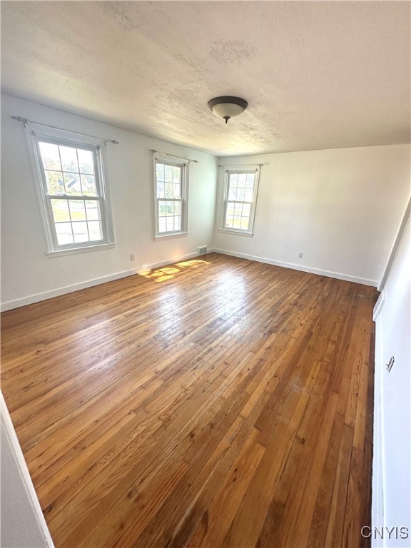 photo 2 : 503 Coolidge Road, Utica NY 13502