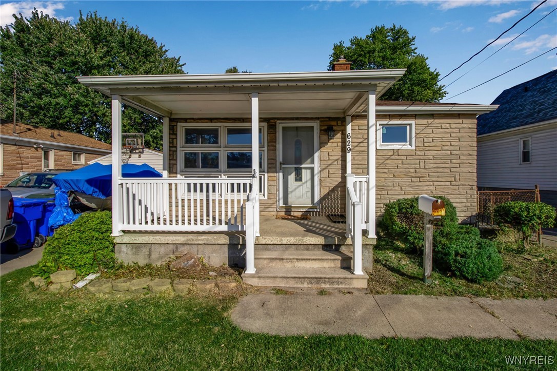 photo undefined: 629 Harlem Road, West Seneca NY 14224