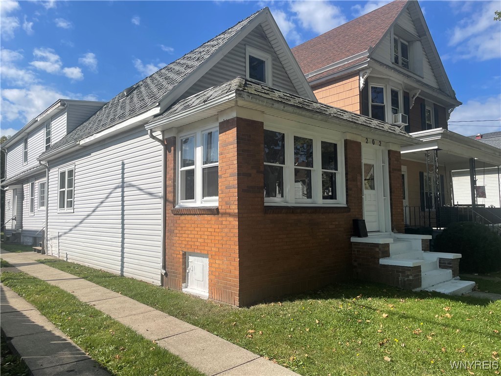 photo undefined: 202 North Ogden Street W, Buffalo NY 14206