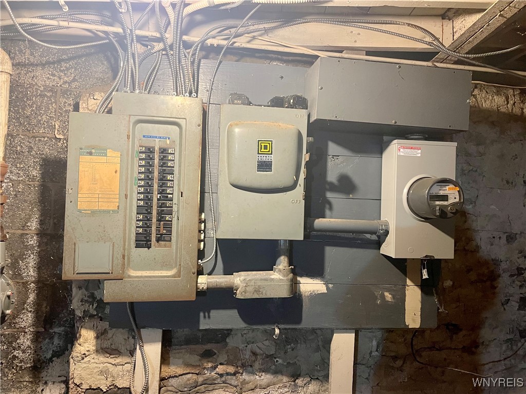 photo undefined: 1410 Main Street, Niagara Falls NY 14305