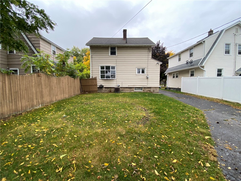 photo 3 : 34 Carlisle Street, Rochester NY 14615