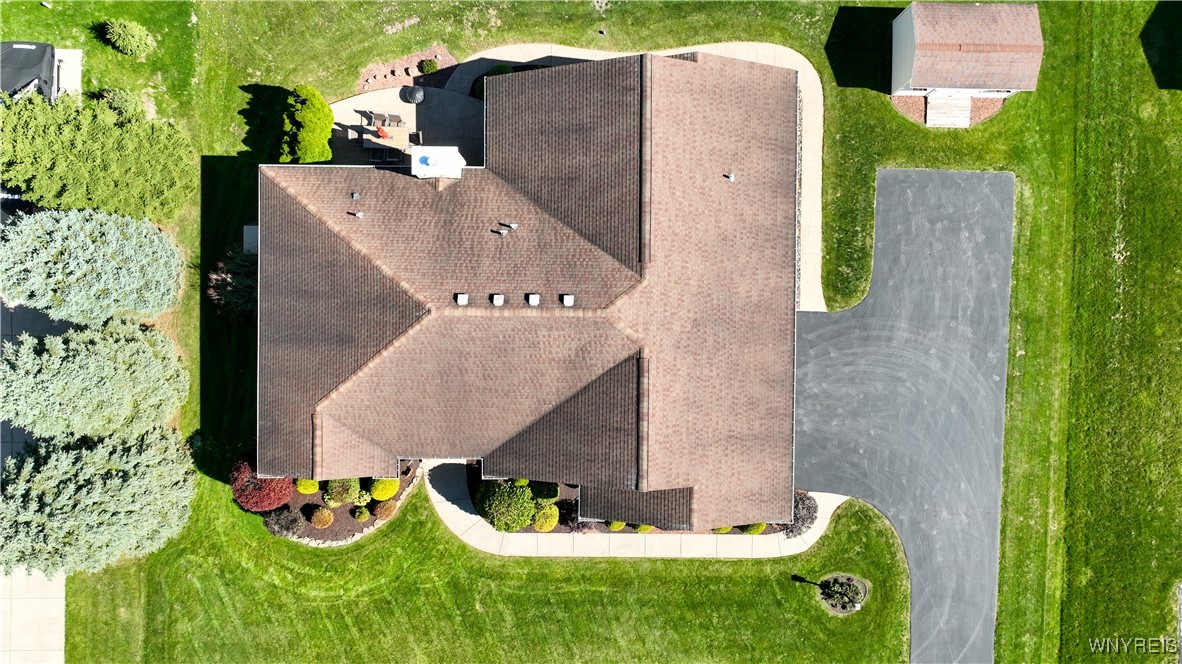 photo vGhadjYobmSAtnZUWWQYfP8cmmJijBvk: 931 Stolle Road, Elma NY 14059