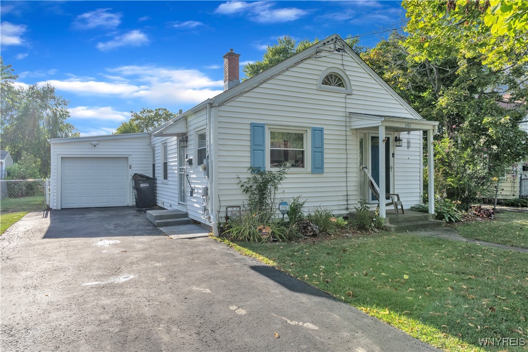 photo 1 : 484 81st Street, Niagara Falls NY 14304