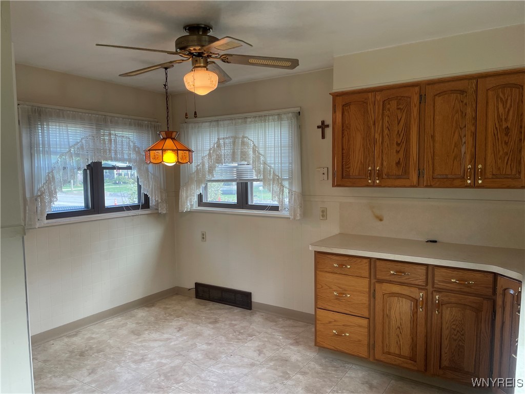 photo 3 : 584 Borden Road, Cheektowaga NY 14227