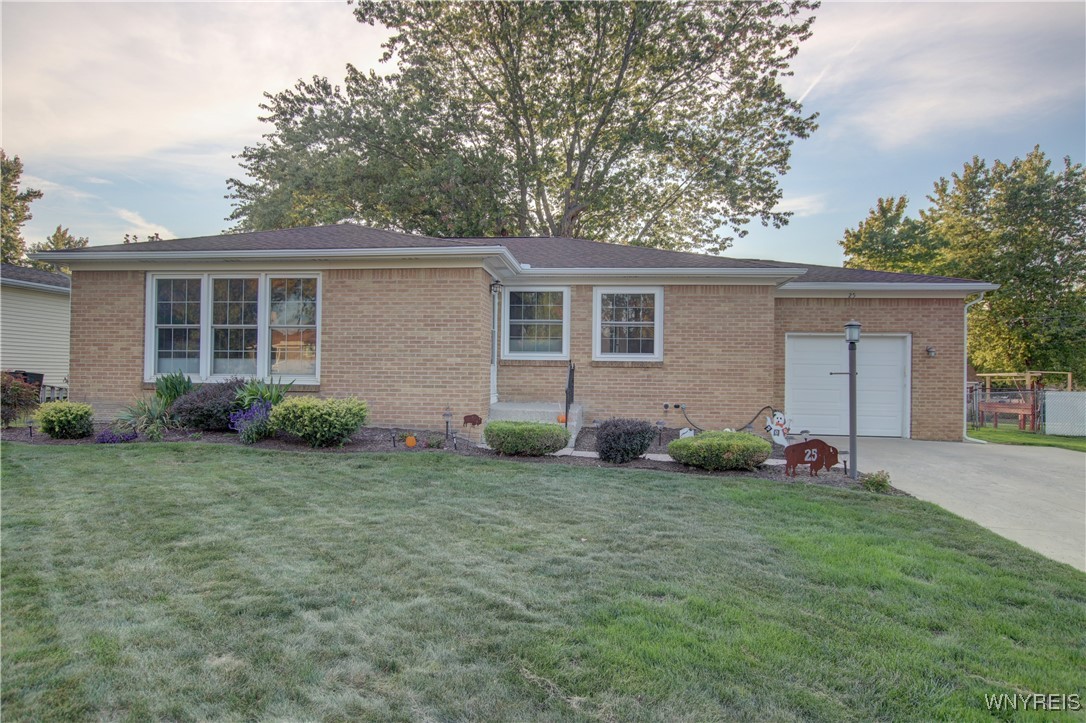 photo 0: 25 Royalcrest Road, Orchard Park NY 14127