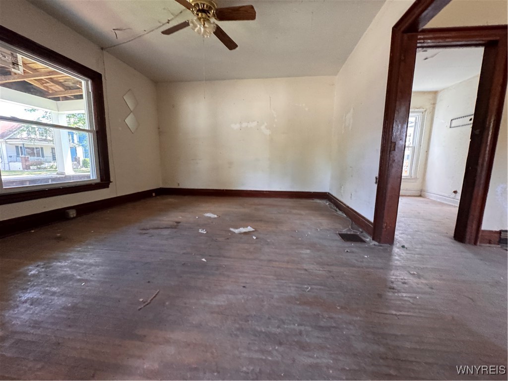 photo undefined: 2401 Whitney Avenue, Niagara Falls NY 14301