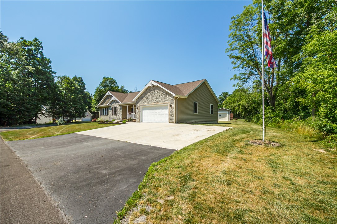 photo undefined: 8437 Roosevelt Drive, Royalton NY 14067