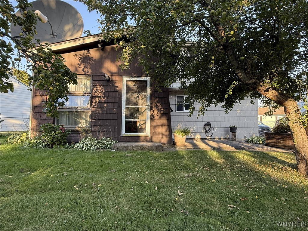 photo undefined: 24 Rockleigh Drive, Cheektowaga NY 14225