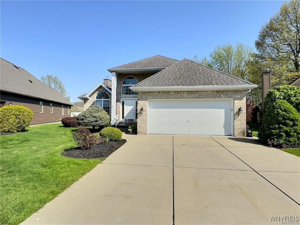 photo undefined: 66 Sutherland Court, Clarence NY 14221