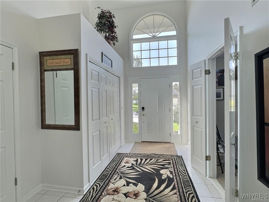 photo 2 : 66 Sutherland Court, Clarence NY 14221