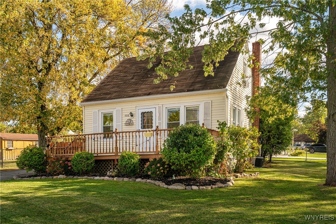 photo undefined: 4096 Bayview Road, Hamburg NY 14219