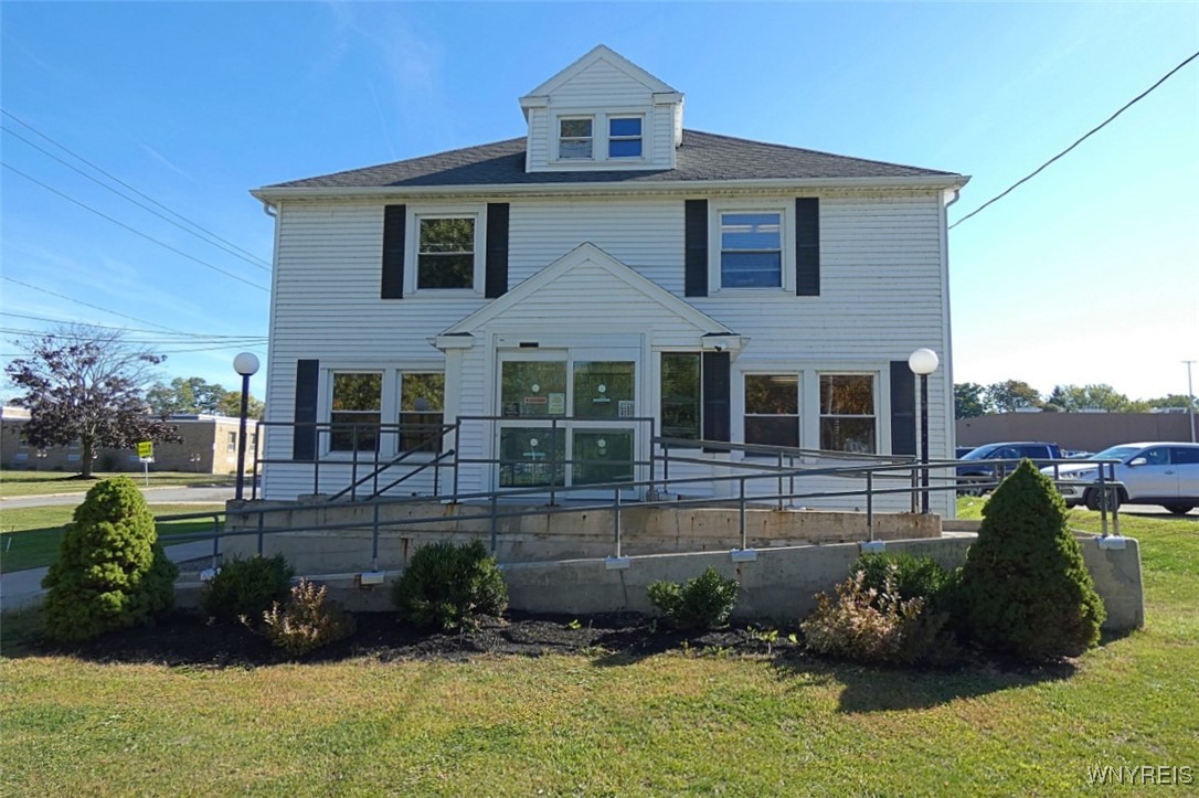 photo undefined: 6122 South Park Avenue, Hamburg NY 14075