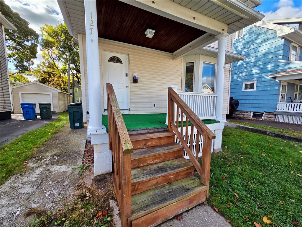 photo 1 : 127 Devonshire Court, Rochester NY 14619