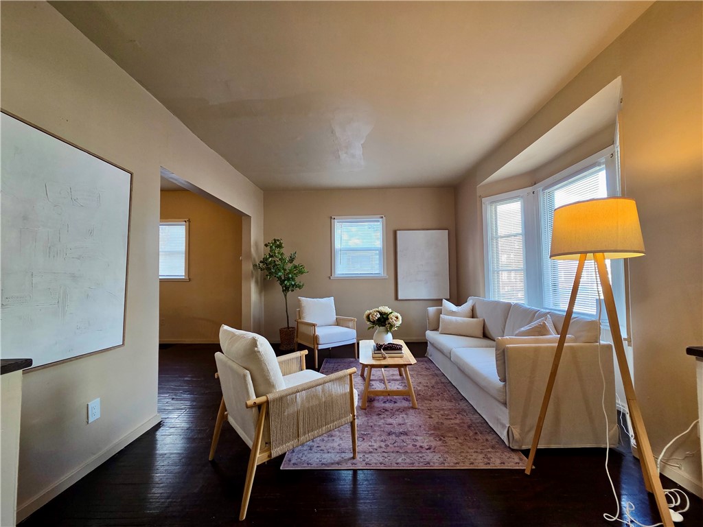 photo 2 : 127 Devonshire Court, Rochester NY 14619
