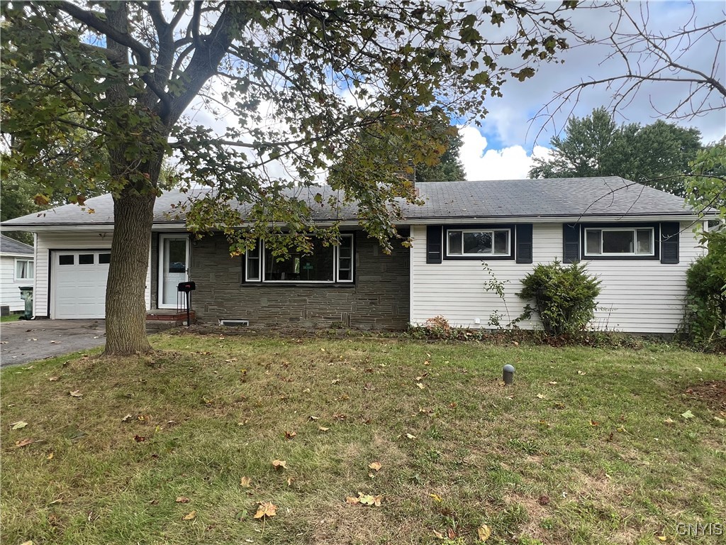 photo undefined: 206 Allen Road, Clay NY 13212