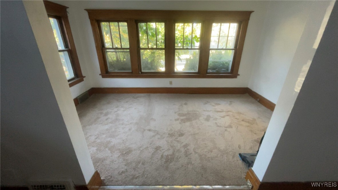 photo 1 : 553 Lasalle Avenue, Buffalo NY 14215