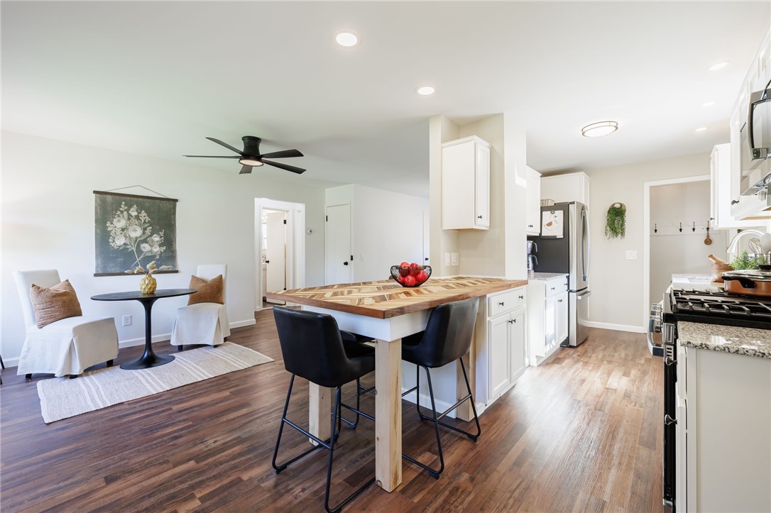 photo undefined: 171 Lake Breeze Road, Greece NY 14616