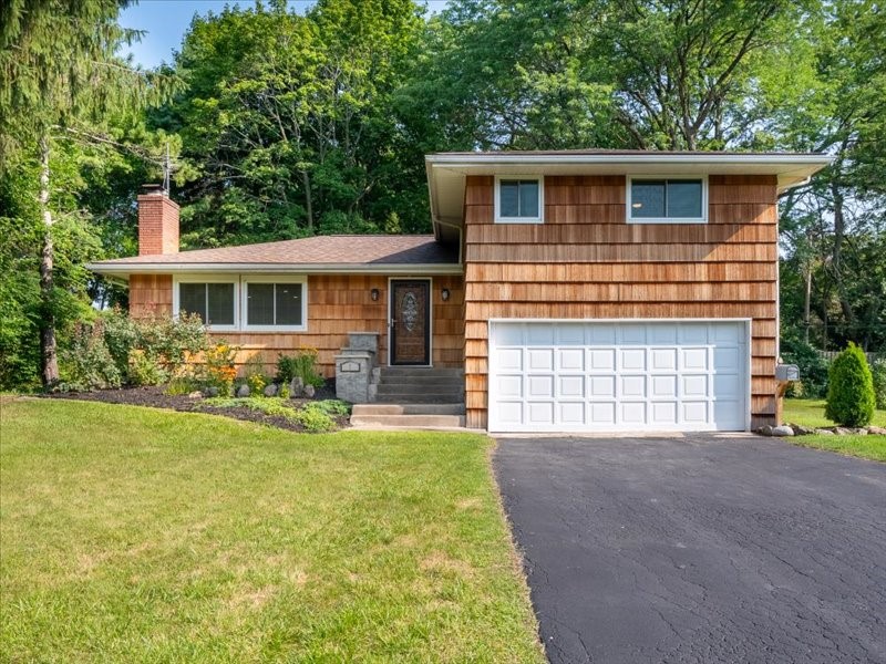 photo undefined: 7 Courtenay Circle, Pittsford NY 14534