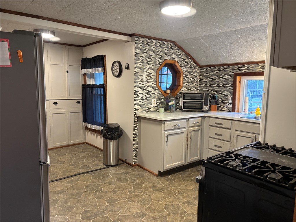 photo 4 : 6051 State Highway 51, Burlington NY 13315