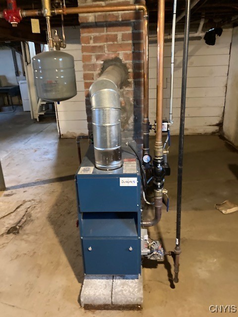 photo 0r0HbdoHPVL6KqF5jNBQwyuiRAyE: 1613 Clementian Street, Utica NY 13501