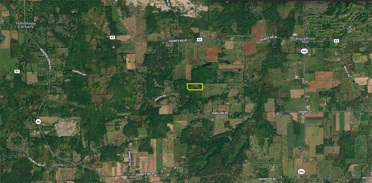 photo fJy6IlAxa7M-GUY: 7592 North Road, Victor NY 14564