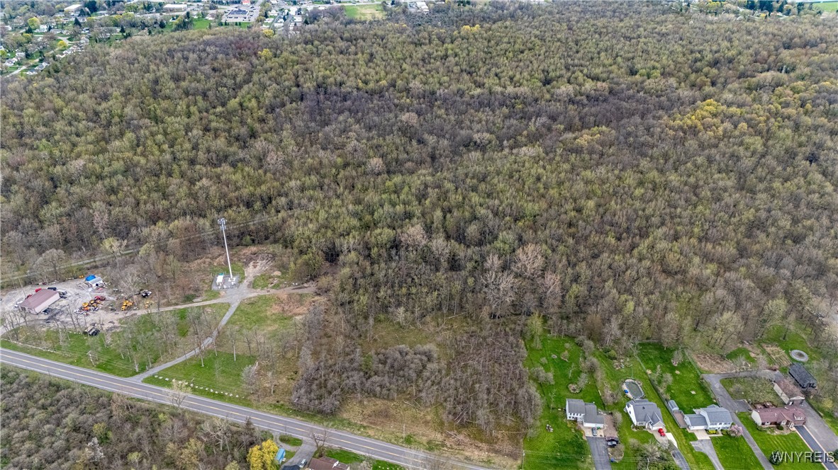 photo 2 : 9300 Wehrle Drive, Clarence NY 14031