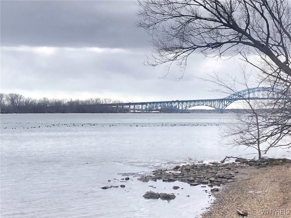 photo undefined: VL East River, Grand Island NY 14072