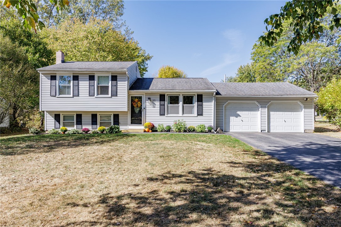 photo FAydkpu97ugkyDTPihgqEOZquT9IiPQ: 11 Province Drive, Chili NY 14624