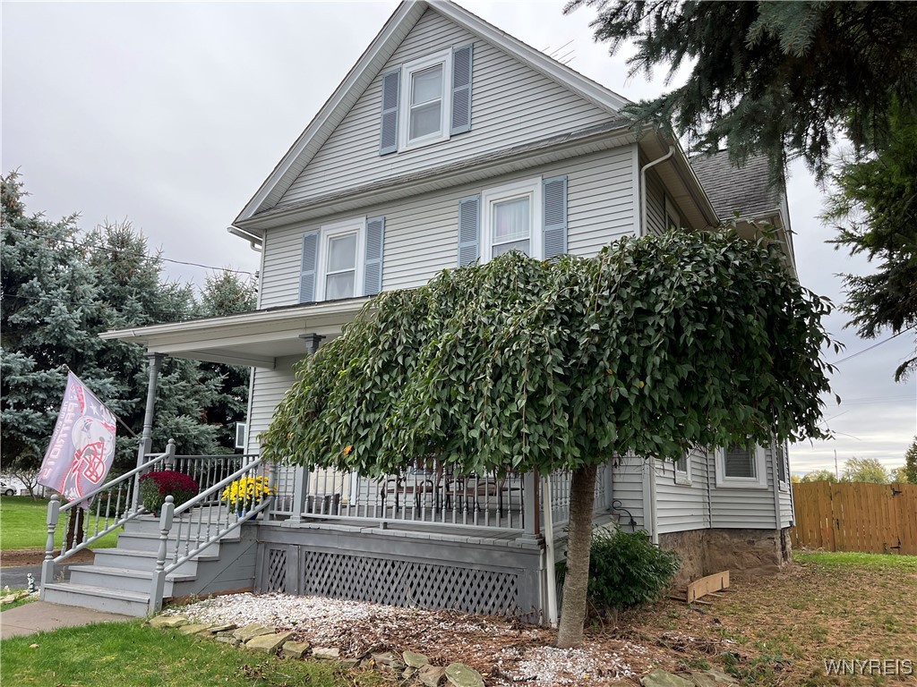 photo undefined: 36 Park Avenue, Royalton NY 14105