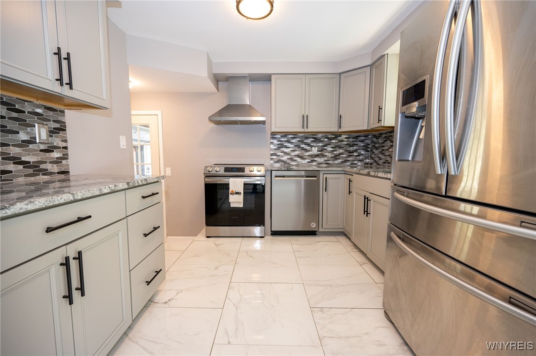 photo 3 : 88 Colony Street, Lancaster NY 14043