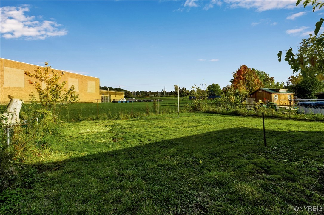 photo 3 : 5119 Glendale Avenue, Hamburg NY 14075