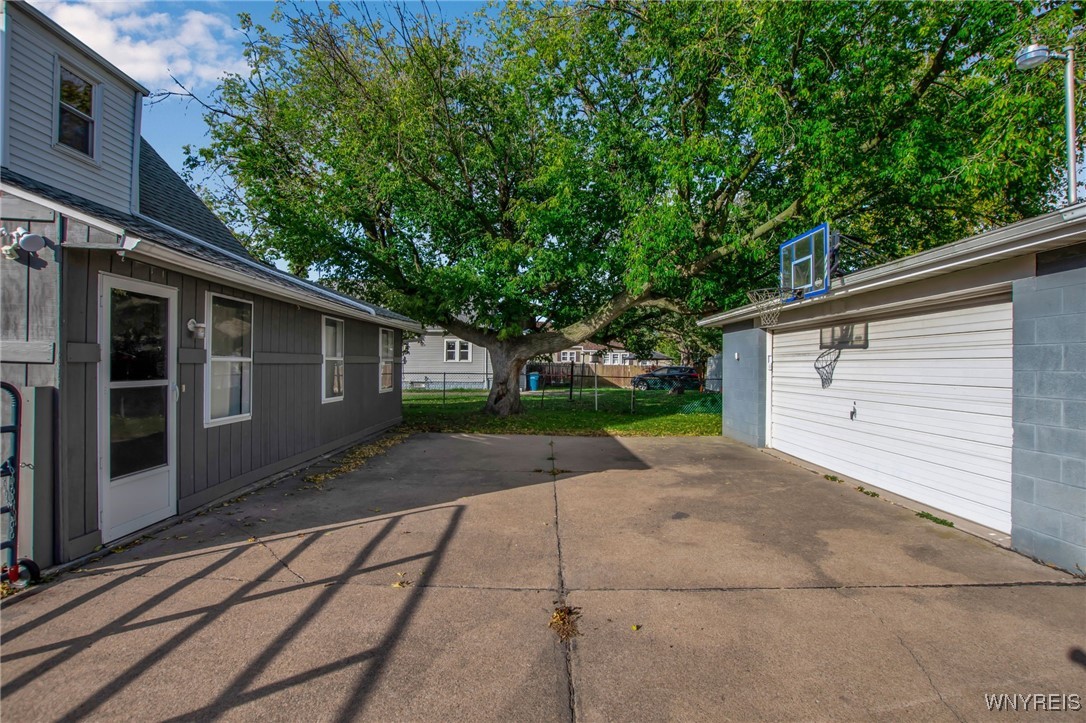 photo undefined: 3007 Lincoln Street, Niagara NY 14305