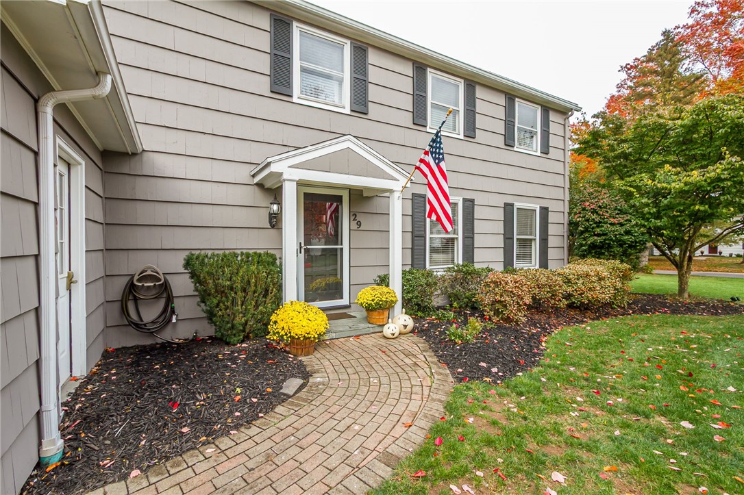 photo 2 : 29 Rosewood Drive, Pittsford NY 14534