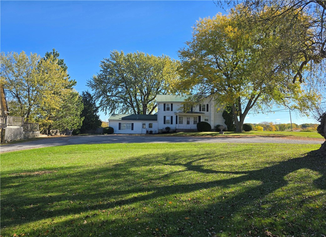 photo undefined: 6640 State Route 5 And 20, East Bloomfield NY 14469