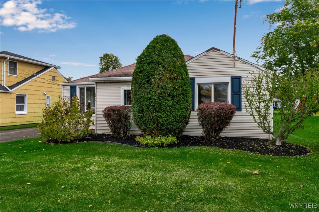 photo undefined: 300 Aurora Street, Lancaster NY 14086