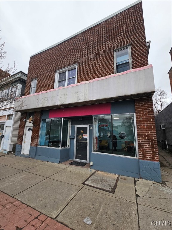 photo B6w4oGA2mX1kjWpb9dzpl4XLRMWBkCzU-p: 659 Bleecker Street, Utica NY 13501