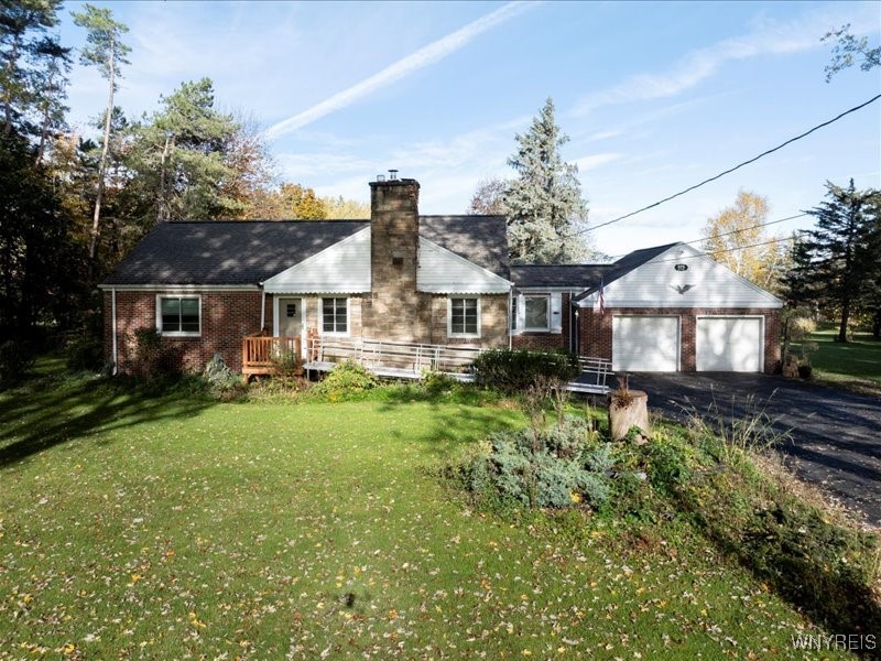 photo x6yLb2AxLo3nmH0Mm97zBaG4BbszsLPCKw: 371 Rice Road, Elma NY 14059