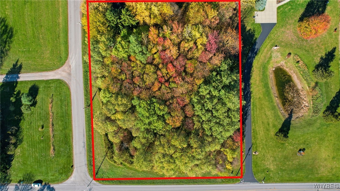 photo undefined:  V/L Hunts Corner (County) Road, Newstead NY 14001